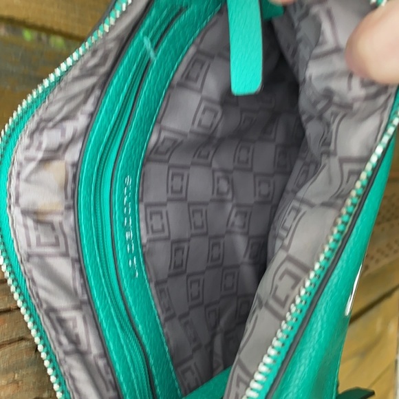 Liz Claiborne Aquamarine turquoise zippered purse, handbag, tote. - Picture 6 of 6